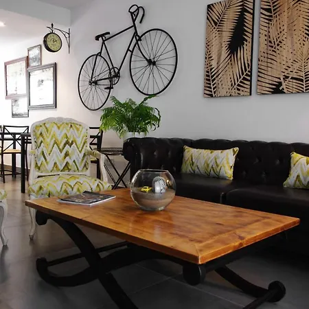 Bed & Breakfast Magma Playa Honda 4*